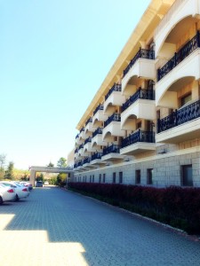 3giriş 225x300 İstanbuldan kaçış ve Best Western Şile Gardens!