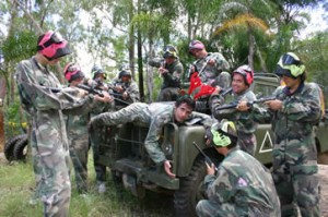 istanbul paintball sahaları ares paintball 300x199 İstanbul Paintball sahaları burada!