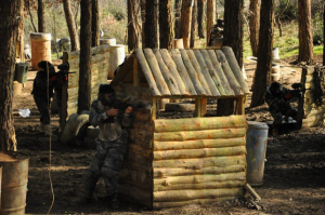 istanbul paintball sahaları istanbul paintball arena 300x199 İstanbul Paintball sahaları burada!