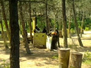 istanbul paintball sahaları zirve 300x225 İstanbul Paintball sahaları burada!