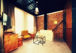 raven4 300x212 raven4