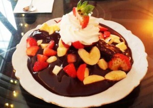 Kışın Gidilebilecek Mekanlar Jadore Chocolatier12 (Small) Kışın Gidilebilecek Mekanlar Jadore Chocolatier12 Small 300x213 Kışın Gidilebilecek Mekanlar Jadore Chocolatier12 (Small)