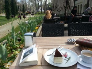 Salaş İstanbul Cafeleri Sirkeci Gülhane Kandil Cafe 300x225 Salaş İstanbul Cafeleri   Sirkeci   Gülhane Kandil Cafe