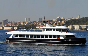 istanbul tekne iftar 2 300x190 İstanbul İftar Teknesi